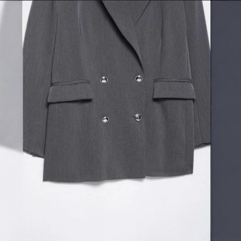Women's oversized structured double-breasted blazer with wide lapels and patch pockets Mune Fashion