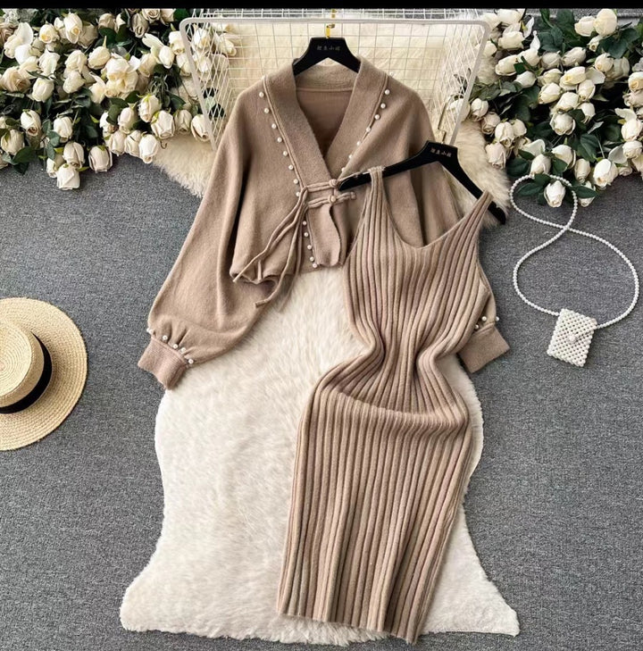 Ladies Elegant Knit Set with Rib Design Mune Fashion