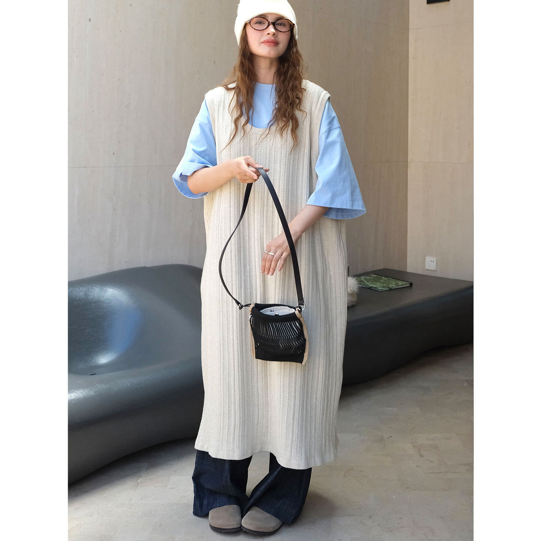 Women Small Perforated Bucket Crossbody Bag with Adjustable Shoulder Strap Mune Fashion