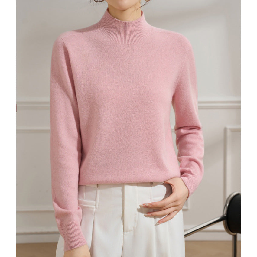 Women's fine knit roll neck with slightly tailored fit and ribbed cuffs Mune Fashion