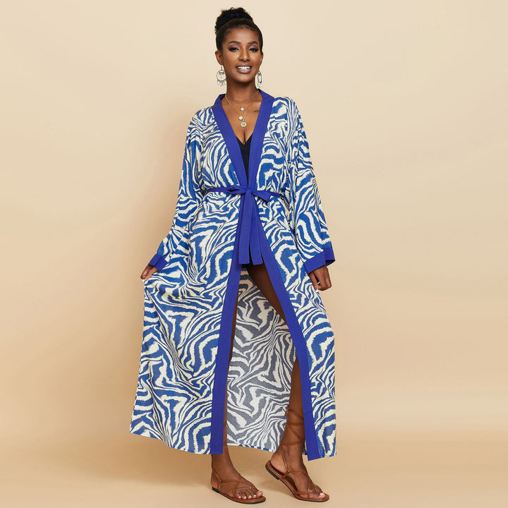 Ladies Luxurious Bathrobe with Exotic Pattern Mune