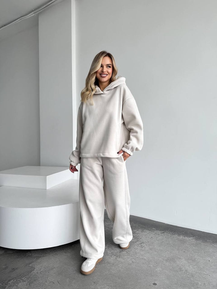 Women's Oversize Loungewear Set made of heavy sweat with hoodie and wide high-cut jogger Mune Fashion