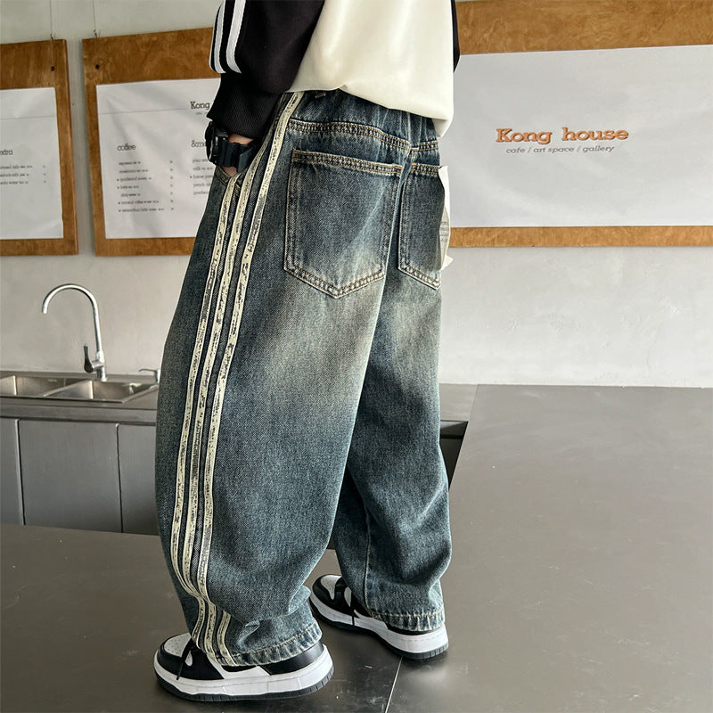 Unisex wide Denim Jeans with side stripes Mune Fashion