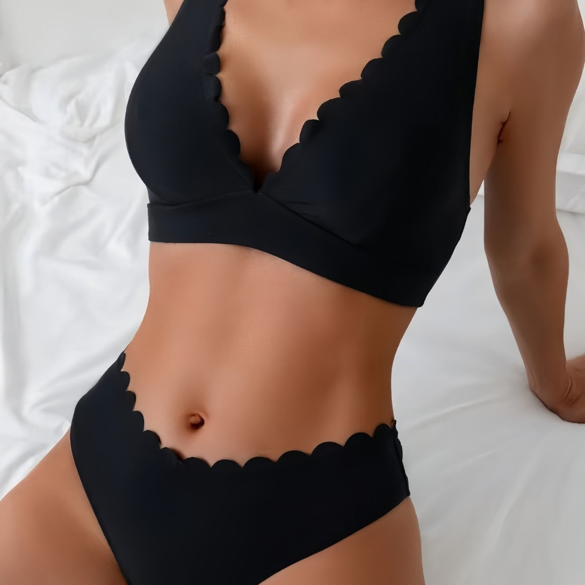Women's bikini set with elegant wave edges and deep V-neck Mune Fashion