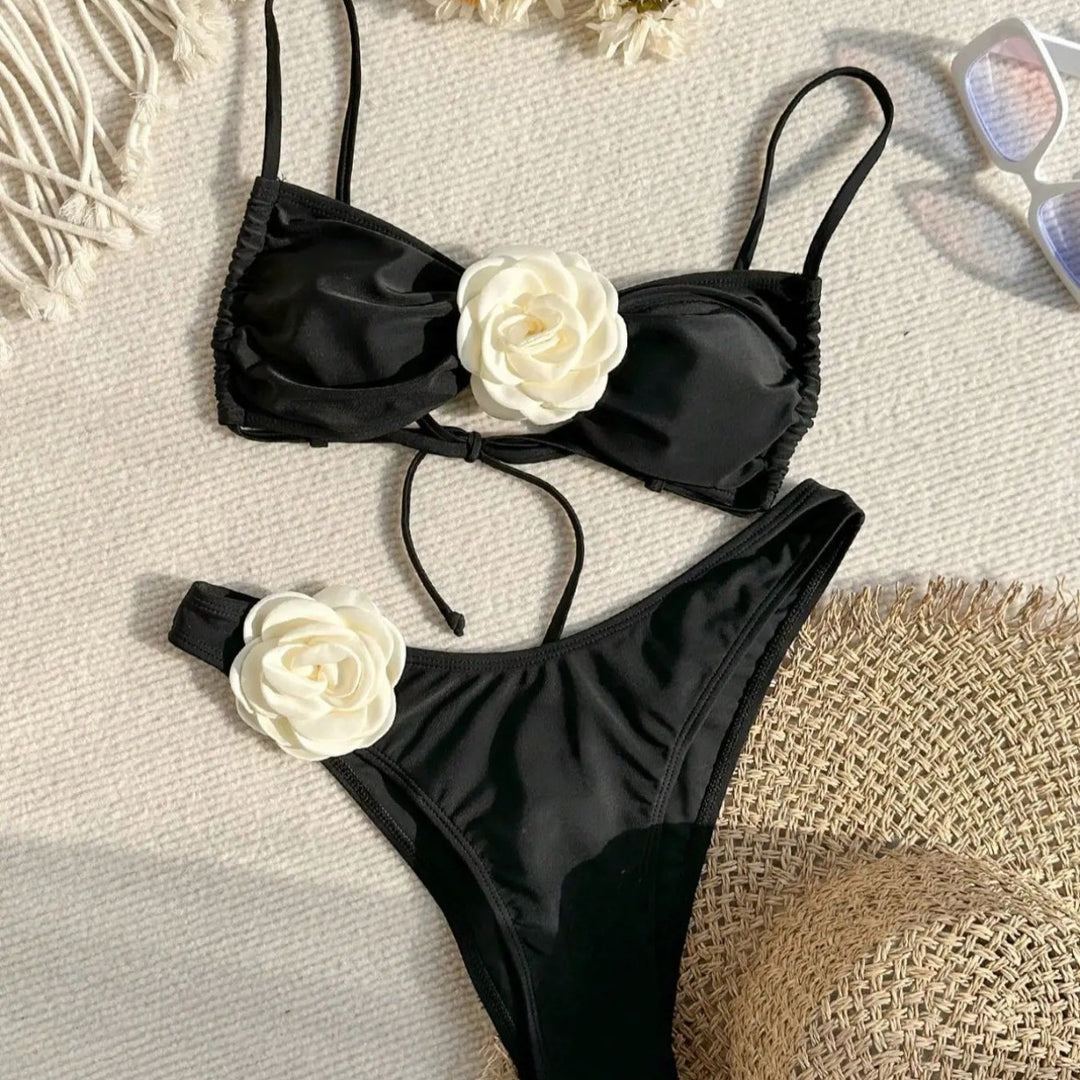 Women's Elegant Bikini with Floral Application Mune Fashion