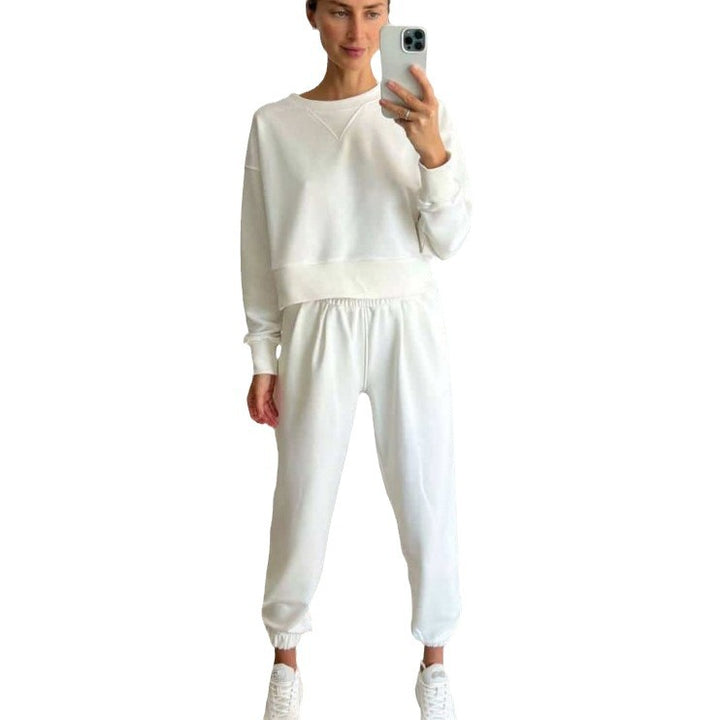 Ladies nan Cropped Sweater Set with V seam detail and high waist Jogging pants Mune Fashion