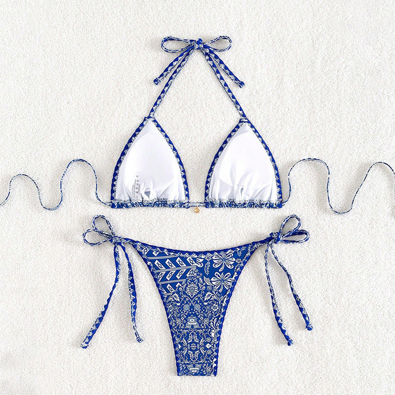 Women Triangle Bikini Set with Playful Tie Design Mune Fashion