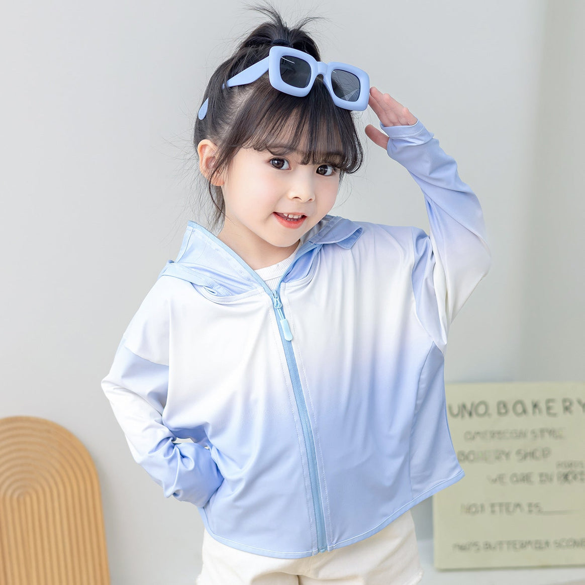 Women Lightweight Sports Jacket with Hood and Playful Animal Design Mune Fashion