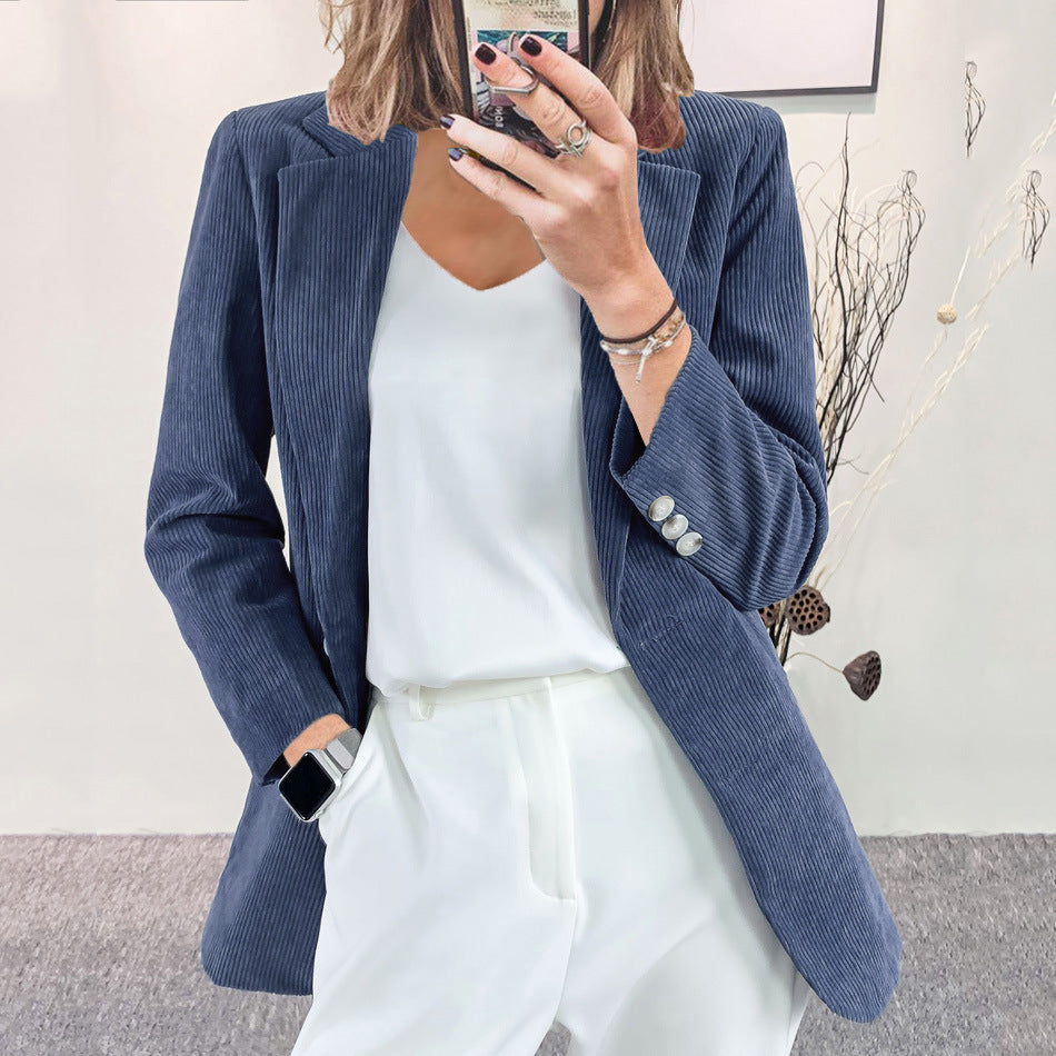 Women's corduroy blazer in oversized cut with lapels and decorative buttons Mune Fashion