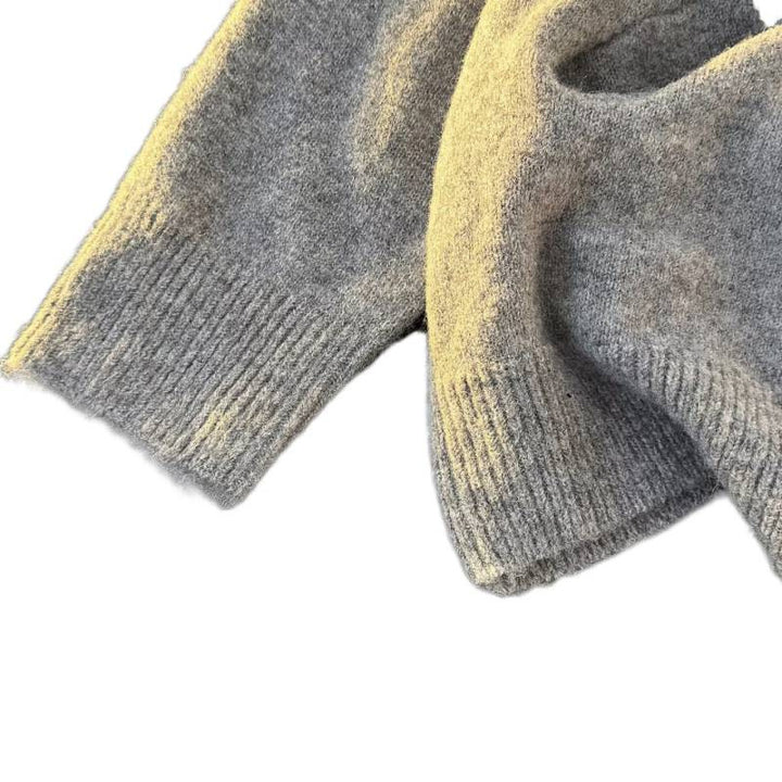 Unisex Fine knit zip cardigan with round neck and soft alpaca mix Mune Fashion