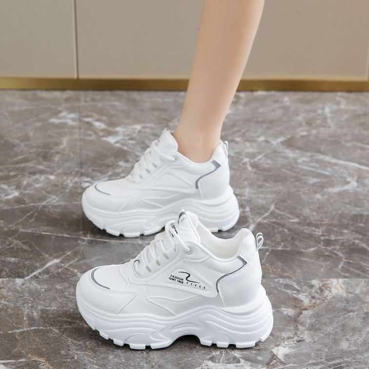 Women's Sporty Chunky Sneakers with Robust Profile Sole Mune Fashion