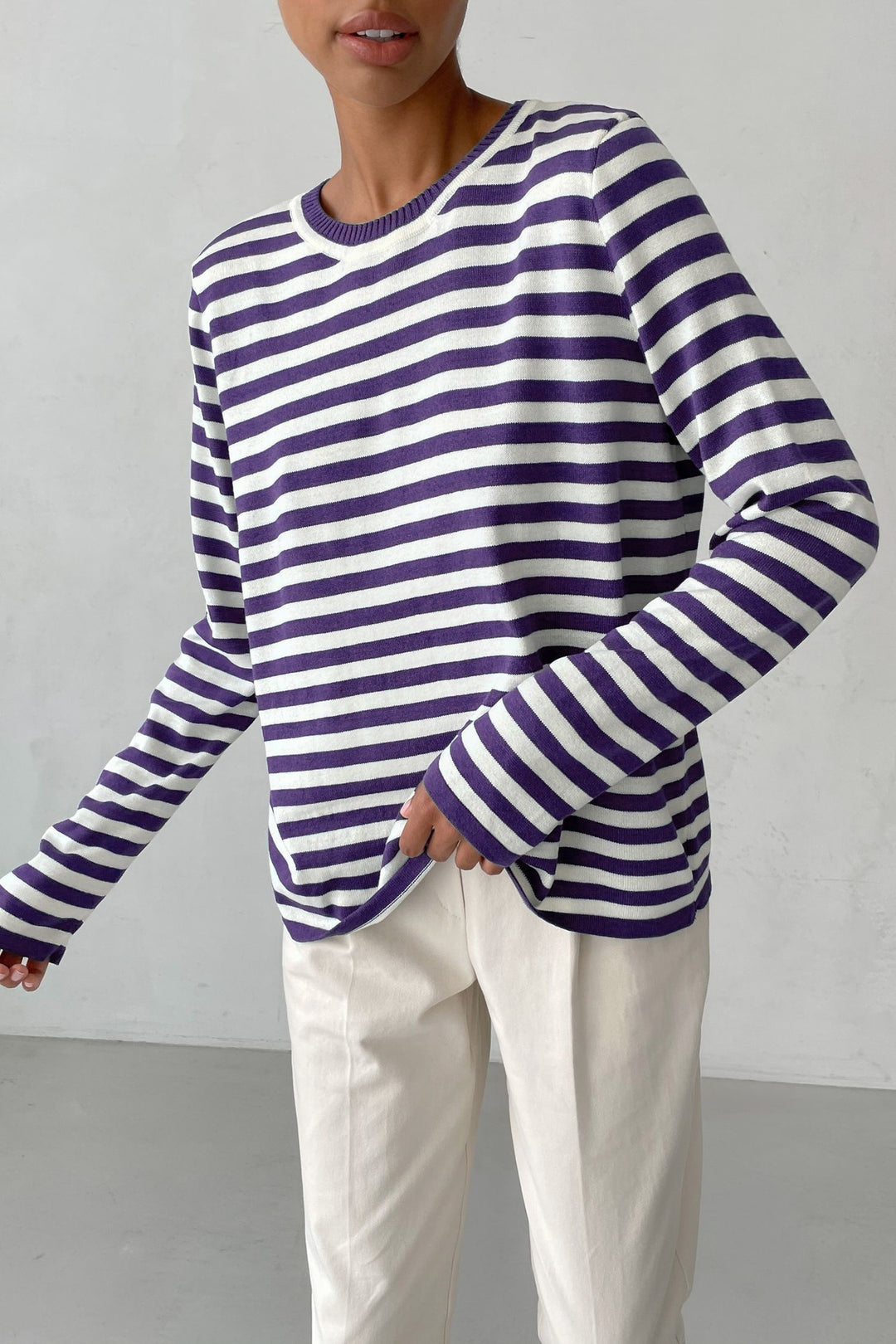 Women's striped cotton sweater with round neck and relaxed fit Mune Fashion