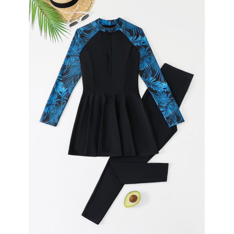 Women's swimsuit with stylish skirt and long sleeves Mune Fashion