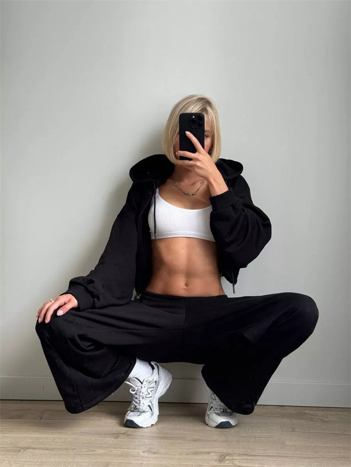 Women's short-cut zip hoodie and high-waist sweatpants lounge set with hood Mune Fashion
