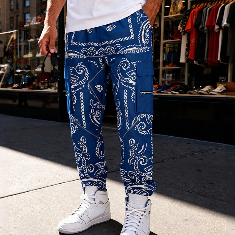 Men's cargo joggers in bandana print with cargo pockets & elastic waistband Mune Fashion
