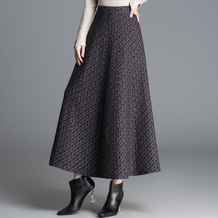 Ladies Maxi Skirt with Elegant Geometric Pattern Mune Fashion