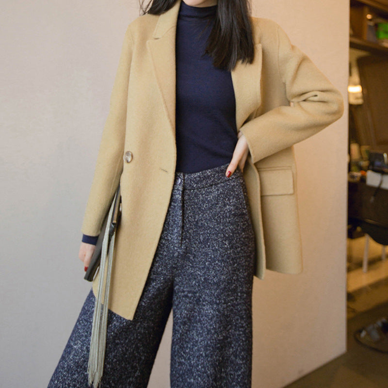 Ladies Elegant Wool Blazer with Double Button Placket Mune Fashion