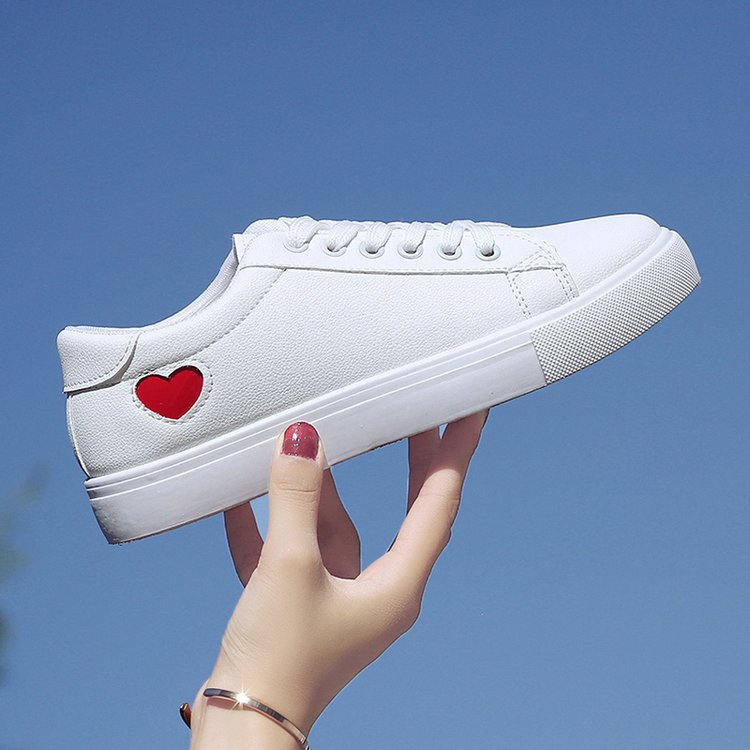 Damen Minimalistische Low-Top Sneaker mit glatter Kunstlederoptik und komfortabler Gummisohle Mune Fashion