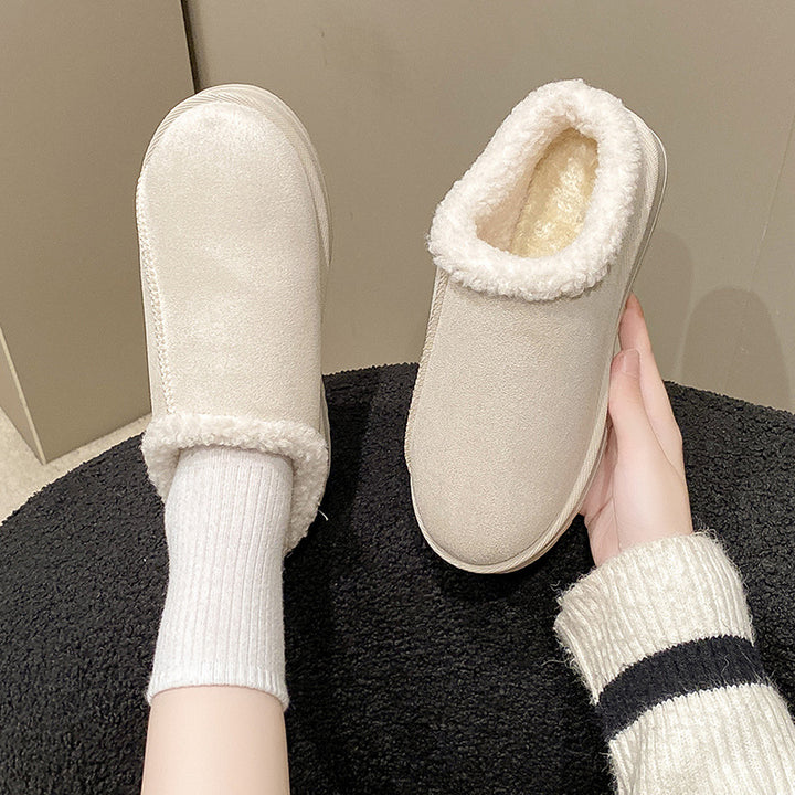 Women Padded Winter Slippers with Faux Fur Trim and Profiled Rubber Sole Mune Fashion