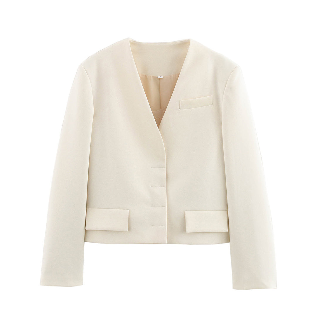 Women's tailored short blazer without collar with concealed button placket and flap pockets Mune Fashion