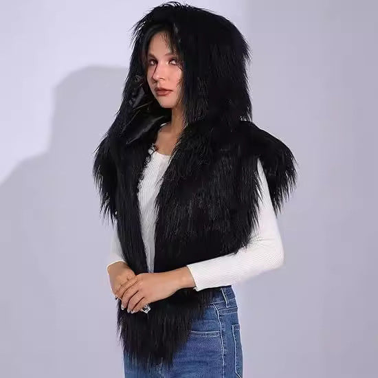 Women’s hooded scarf vest made of long-haired artificial fur Mune Fashion