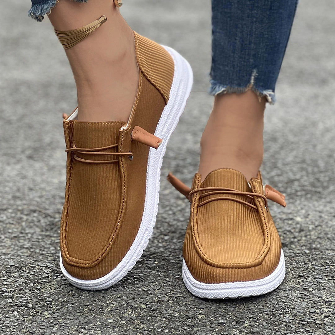 Women's casual Slip-On sneaker shoes with ribbed textile upper material and elastic lacing Mune Fashion