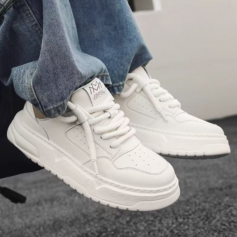 Women's fashionable sneakers with innovative profile and flexible sole Mune Fashion