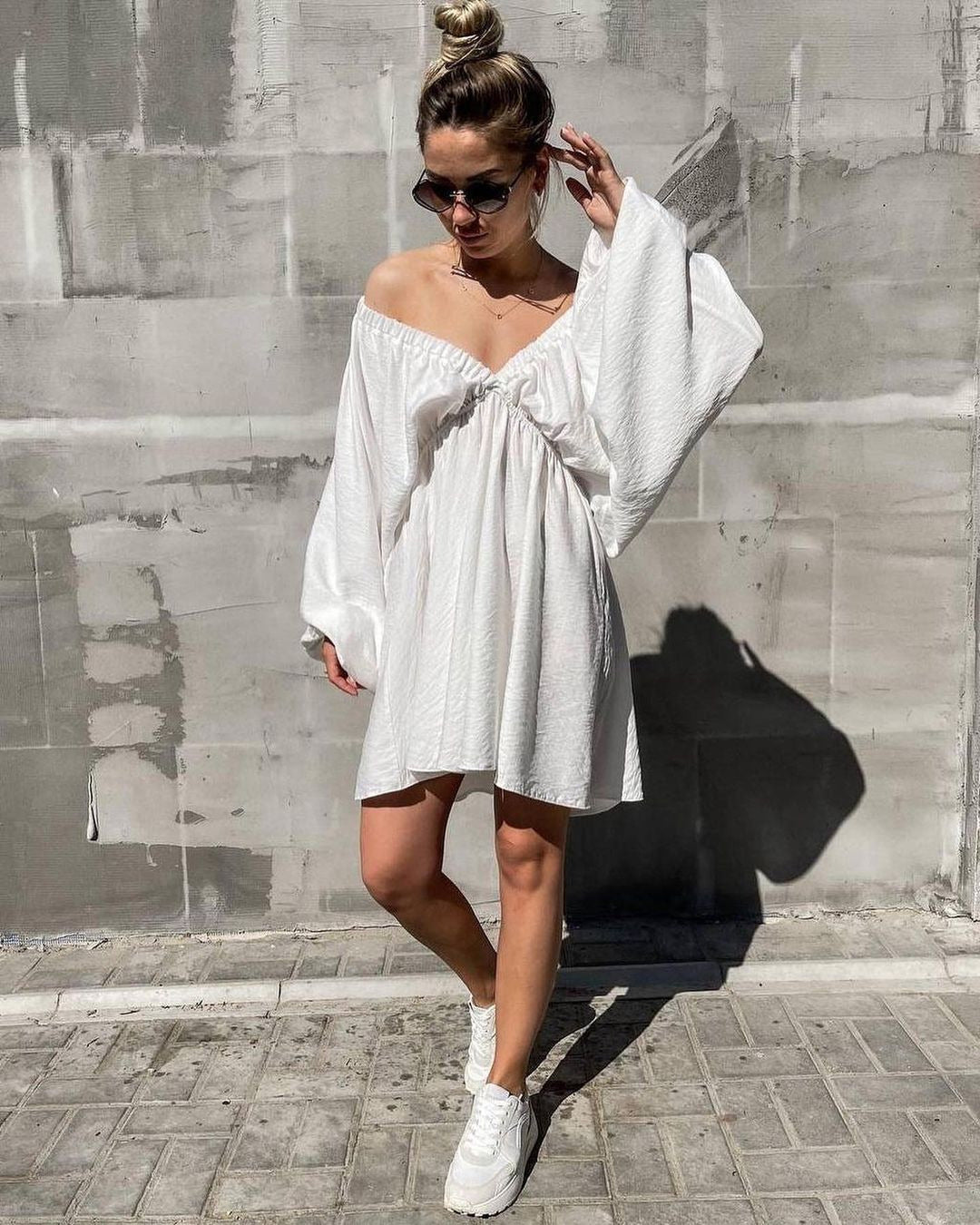 Women Loose Mini Dress with Deep V-Neck and Balloon Sleeves Mune Fashion