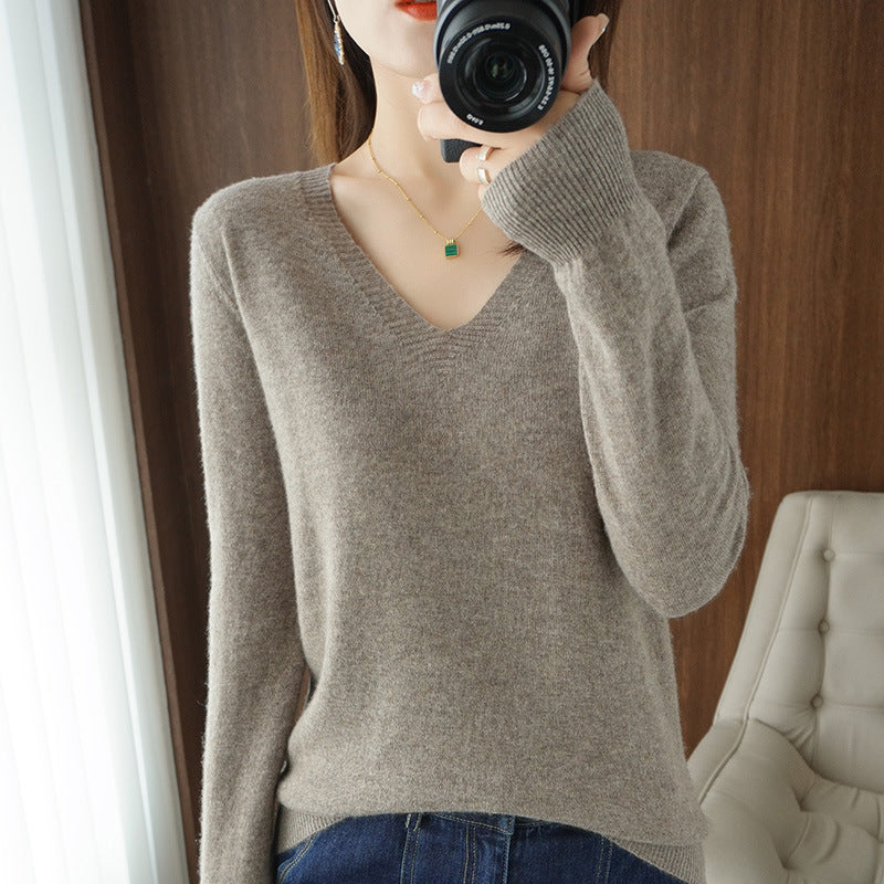 Women Soft V-Neck Cashmere Blend Sweater with Fine Ribbed Cuffs Mune Fashion