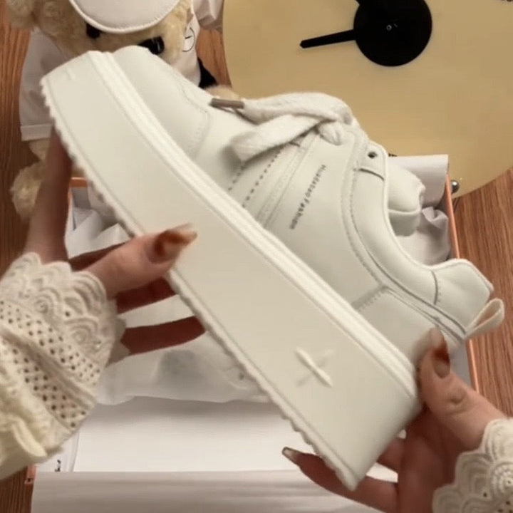 Women's Chunky Sneakers with Stable Platform Sole and Breathable Upper Material Mune Fashion