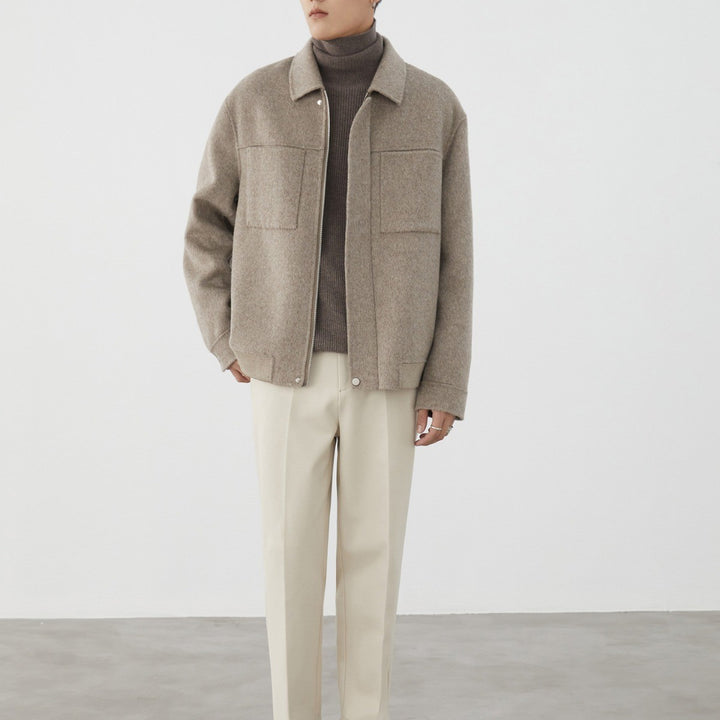Men's short jacket made of wool blend with boxy fit, chest pockets, and concealed zipper Mune Fashion
