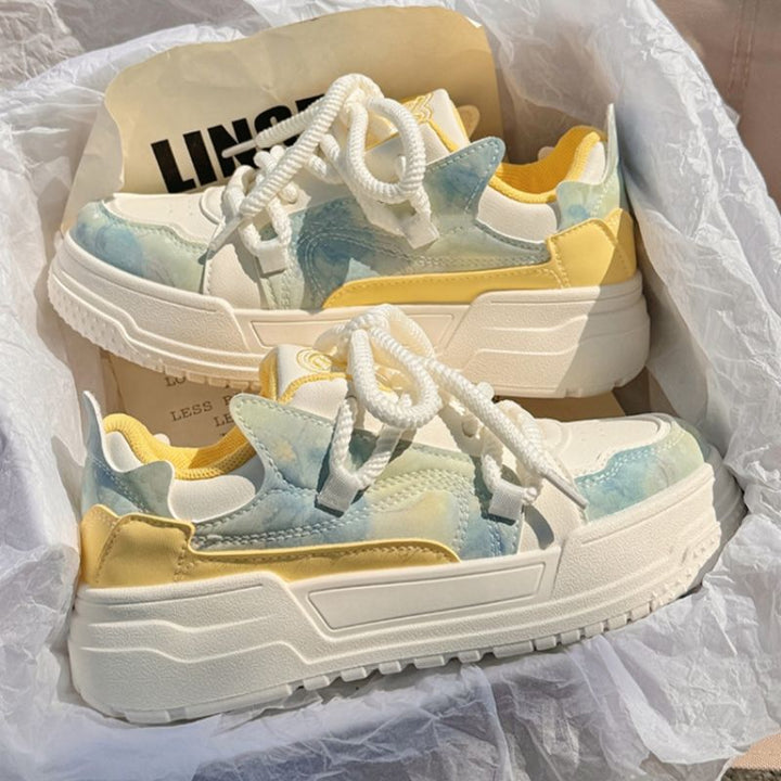 Ladies fashionable sneakers with innovative plateau design and breathable upper material hybrid structure Mune Fashion