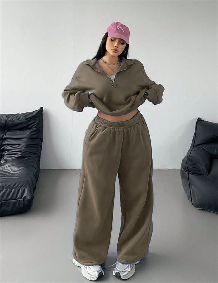 Women Velvet Cropped Zip Hoodie and Loose-Fitting High-Waist Palazzo Jogging Pants Mune Fashion
