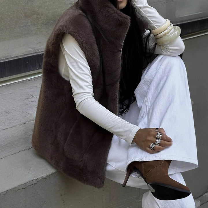 Women’s Sleeveless Faux Fur Vest with Stand-up Collar, Zipper, and Boxy Cropped Cut Mune Fashion