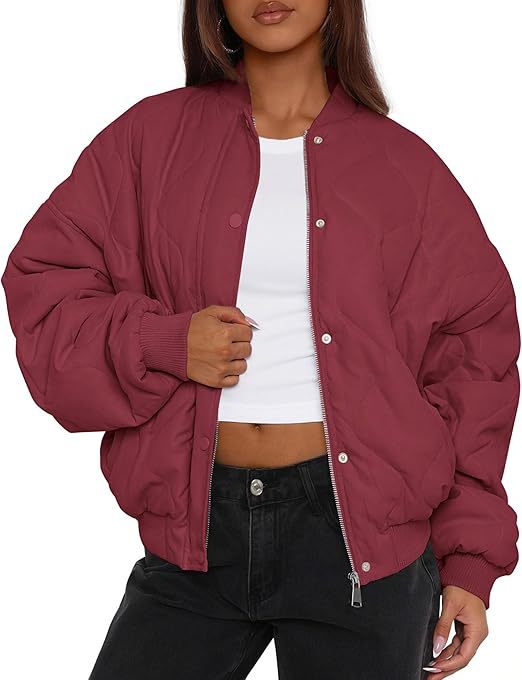 Women's short-cut quilted bomber jacket in oversized look with raglan sleeves Mune Fashion