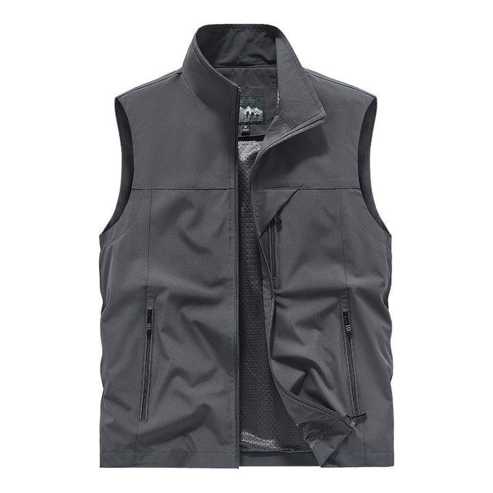 Men's Breathable Softshell Outdoor Vest with Mesh Inner Lining and Zipper Pockets Mune Fashion
