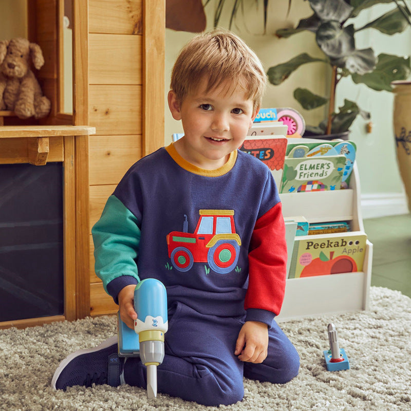 Boys' sweatshirt and jogger set with exciting tractor design Mune Fashion