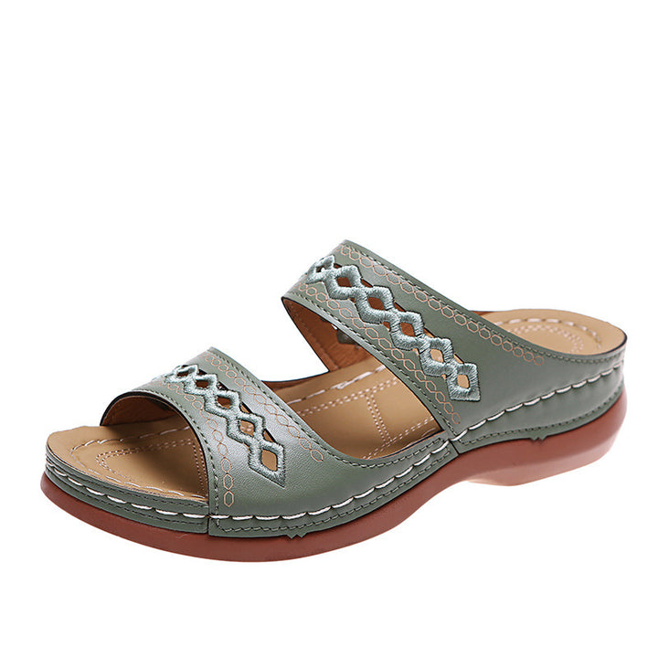Women's comfort sandals with double strap, embroidery and padded footbed Mune Fashion