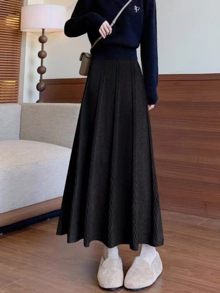 Ladies Elegant Midi Skirt with Fine Cable Pattern Mune Fashion