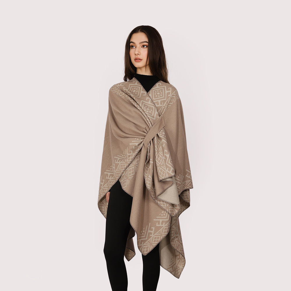 Women's cape poncho with knot closure, double-layer jacquard and soft wool blend Mune Fashion