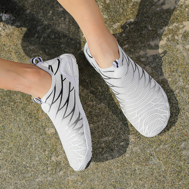 Men's nan elastic slip-on sneakers for coast and boat with seamless elastic upper material, reinforced toe cap, and gripping multi-zone sole Mune Fashion
