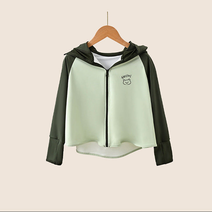 Women lightweight and breathable sports jacket with hood Mune Fashion