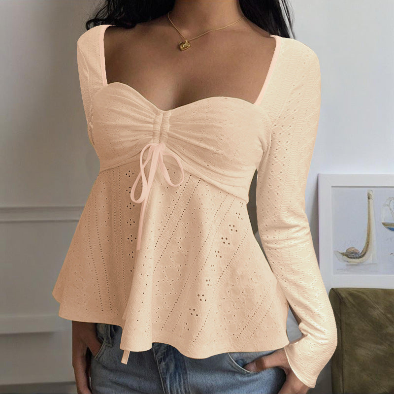 Women's lace blouse with heart-shaped neckline, gathered bustier, and flared hem Mune Fashion