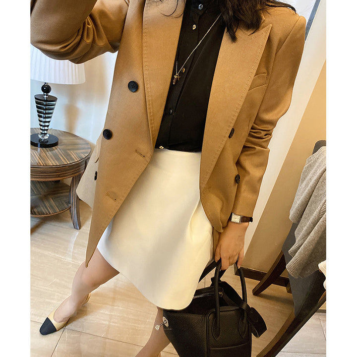 Women's Elegant Blouse with Fashionable Cut