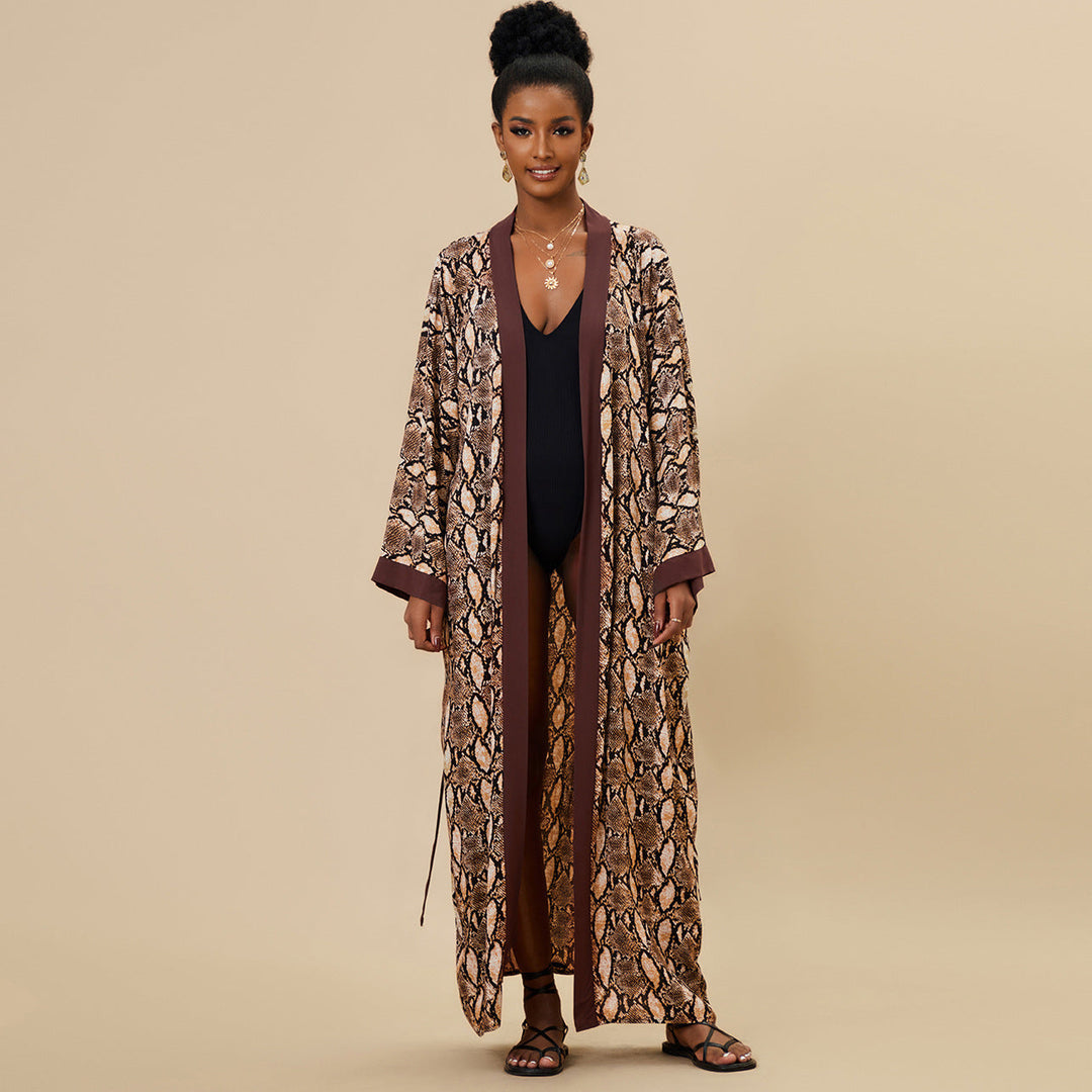 Ladies Luxurious Bathrobe with Exotic Pattern Mune