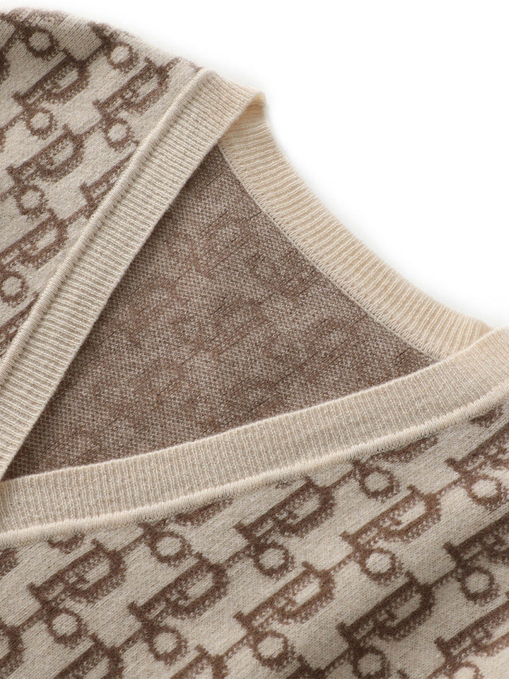Women's Patterned Jacquard Knitted Cardigan with V-Neck and Pearl Buttons Mune Fashion