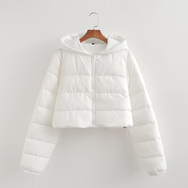 Ladies short quilted hooded jacket with drawstring, zipper and light padding Mune Fashion