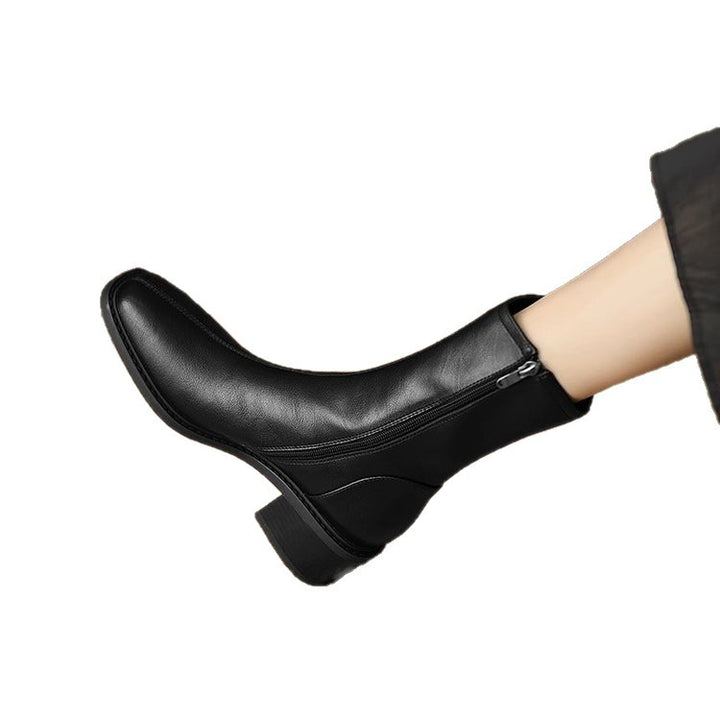 Women Elegant Ankle Boots with Narrow Foot and Block Heel Mune Fashion