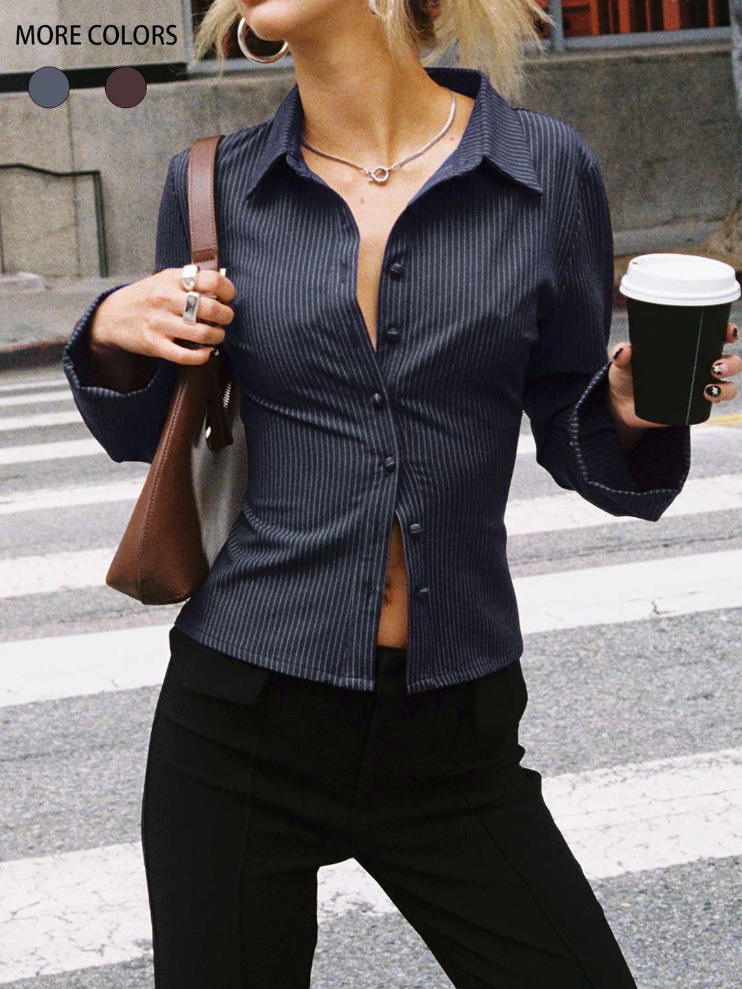 Women's Fitted Striped Shirt with Classic Collar Mune