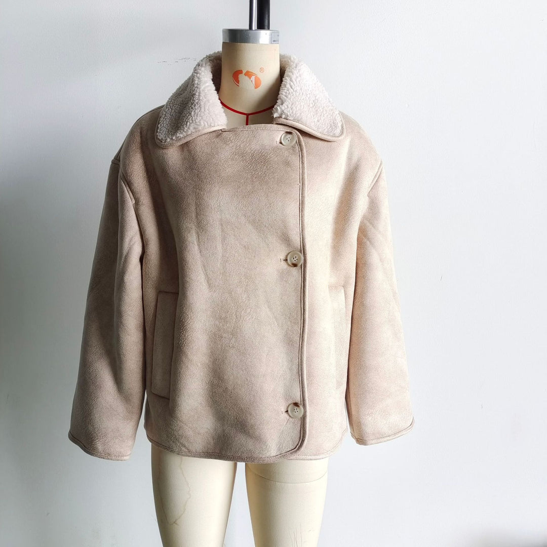 Ladies Boxy Jacket in Sheepskin Look with Teddy Lining and Large Lapel Mune Fashion
